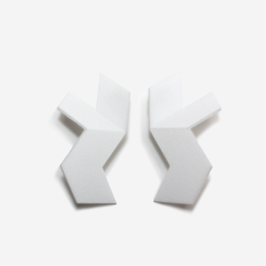Paralysist Studs | White Noise